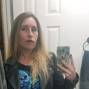 Meet your Posher, Corrynne